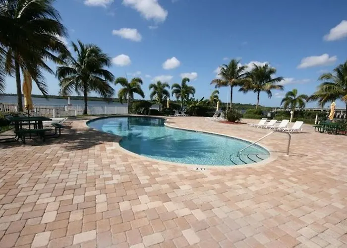 Boca Ciega Resort By Travel Resort Services